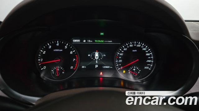 Kia Stinger 2018 — photo 8