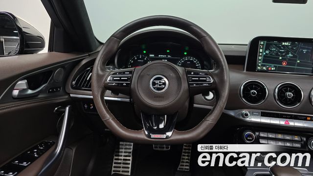 Kia Stinger 2018 — photo 13