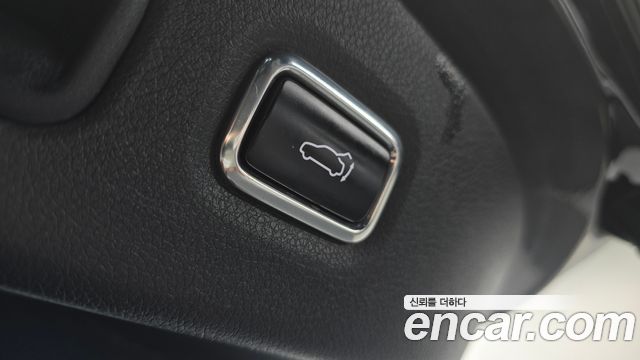 Kia Stinger 2018 — photo 20
