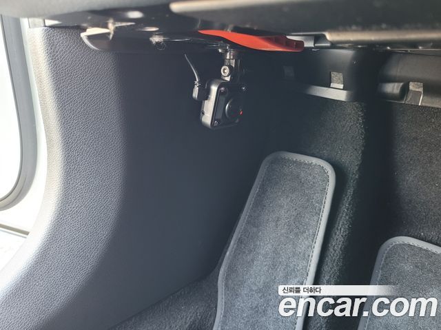 Mercedes-Benz E-Class 2022 — photo 6