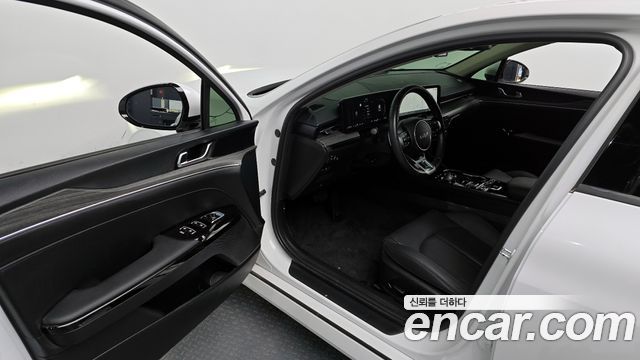 Kia K5 2024 — photo 10
