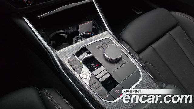 BMW 3-Series 2024 — photo 9