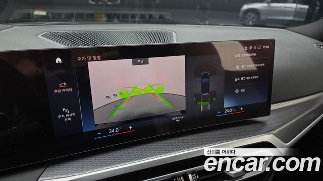 BMW 3-Series 2024 — photo 15