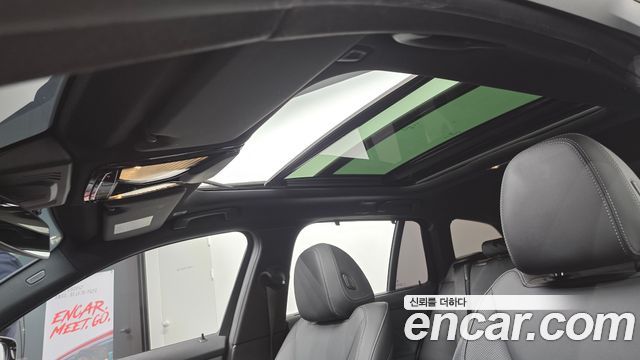 BMW 3-Series 2024 — photo 19