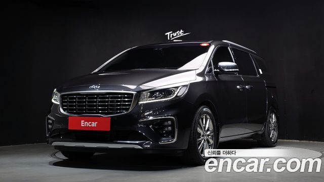 Kia Canival 2019 — photo 1