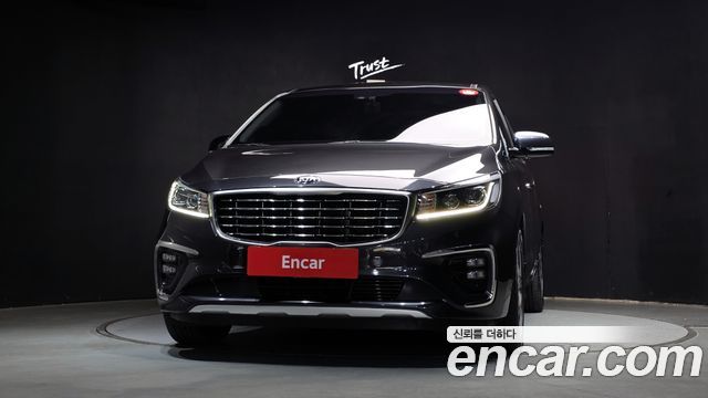 Kia Canival 2019 — photo 3
