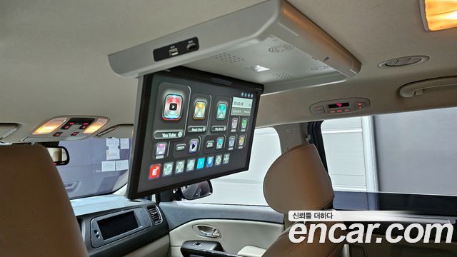 Kia Canival 2019 — photo 18
