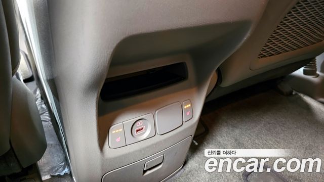 Kia Canival 2019 — photo 19