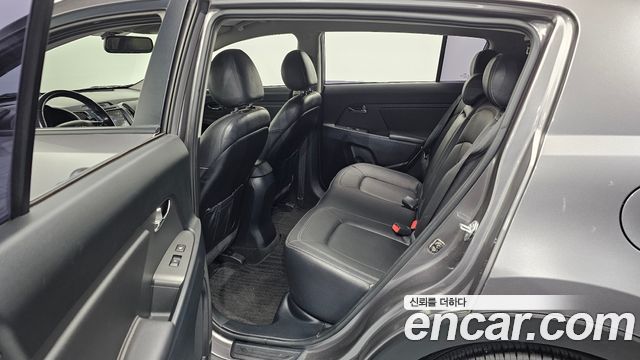 Kia Sportage 2013 — photo 11