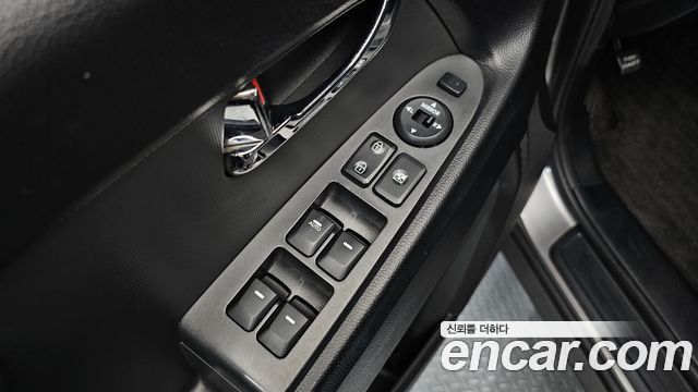 Kia Sportage 2013 — photo 12