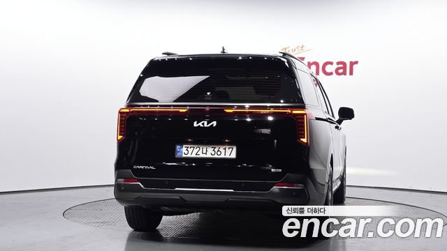 Kia Canival 2024 — photo 4