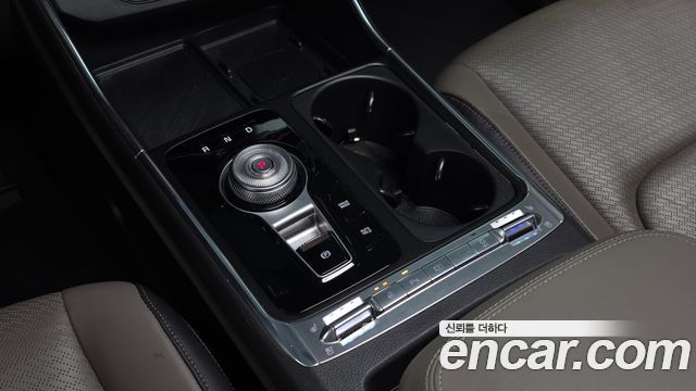 Kia Canival 2024 — photo 9