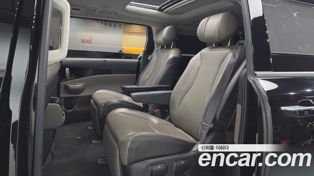 Kia Canival 2024 — photo 12