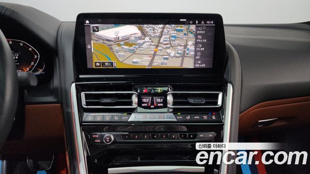 BMW 8-Series 2023 — photo 14