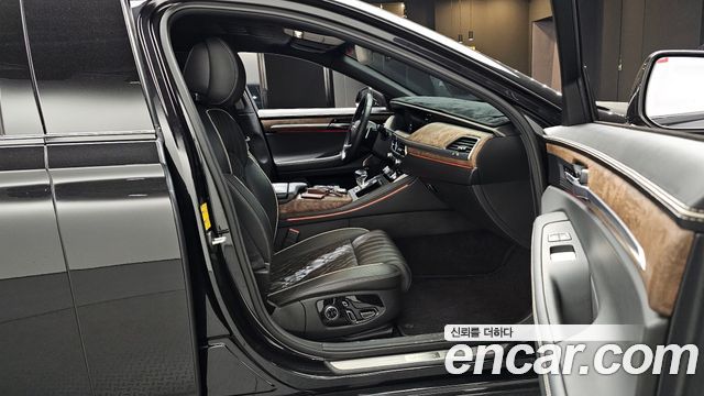 Genesis G90 2019 — photo 11