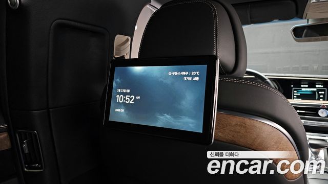 Genesis G90 2019 — photo 15