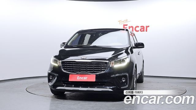 Kia Canival 2019 — photo 3