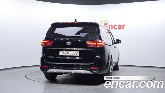 Kia Canival 2019 — photo 4