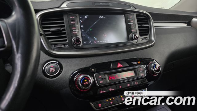 Kia Sorento 2018 — photo 13