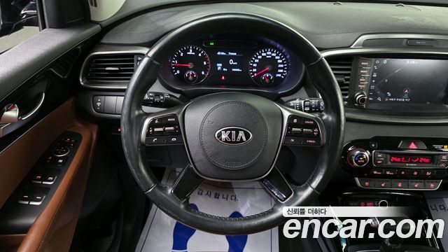 Kia Sorento 2018 — photo 16