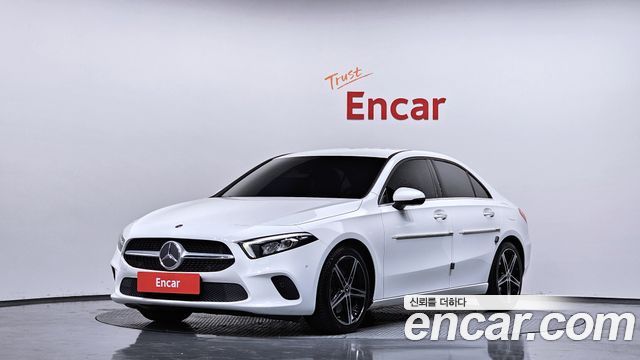 Mercedes-Benz A-Class 2020 — photo 1