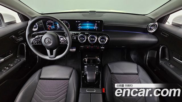 Mercedes-Benz A-Class 2020 — photo 7