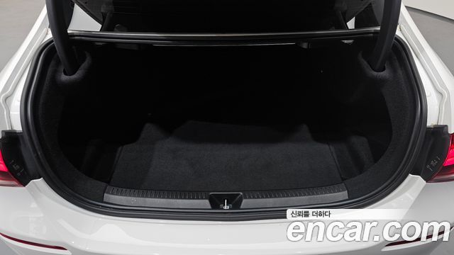 Mercedes-Benz A-Class 2020 — photo 20