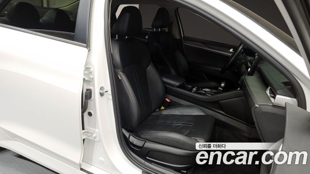 Kia K5 2022 — photo 12