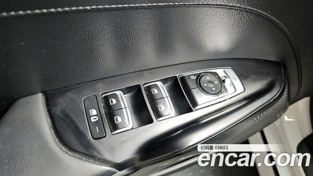 Kia K5 2022 — photo 14