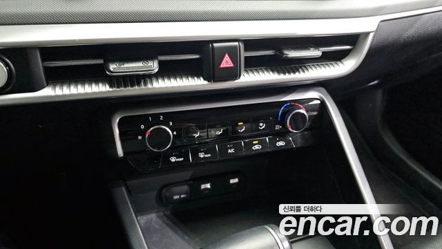 Kia K5 2022 — photo 18