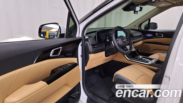 Kia Canival 2023 — photo 10
