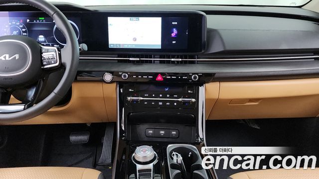 Kia Canival 2023 — photo 14