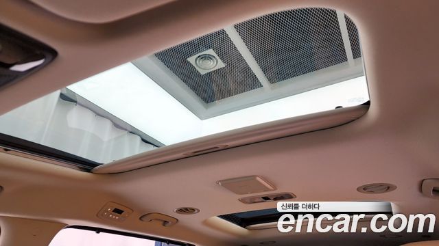 Kia Canival 2023 — photo 18