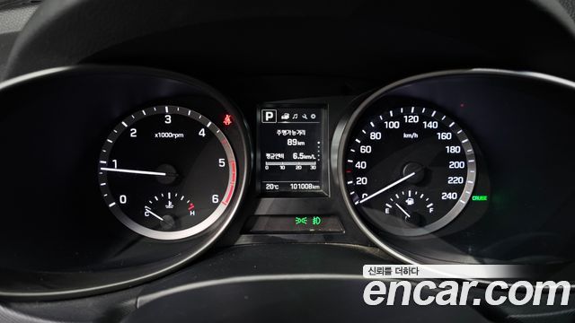 Hyundai Santafe 2017 — photo 8