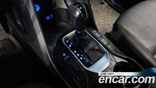 Hyundai Santafe 2017 — photo 9