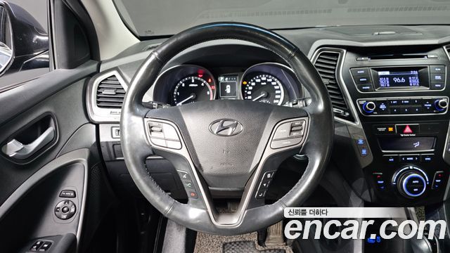 Hyundai Santafe 2017 — photo 14