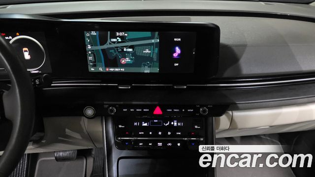 Kia Canival 2021 — photo 14
