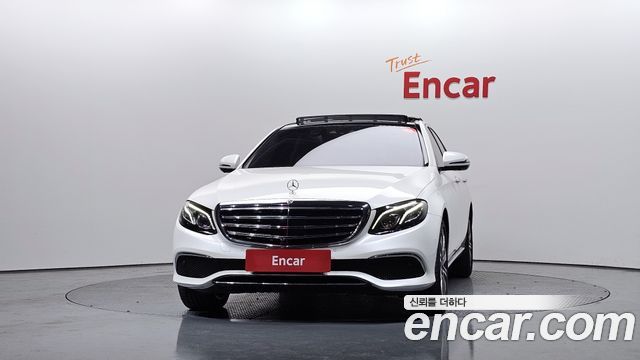 Mercedes-Benz E-Class 2018 — photo 3