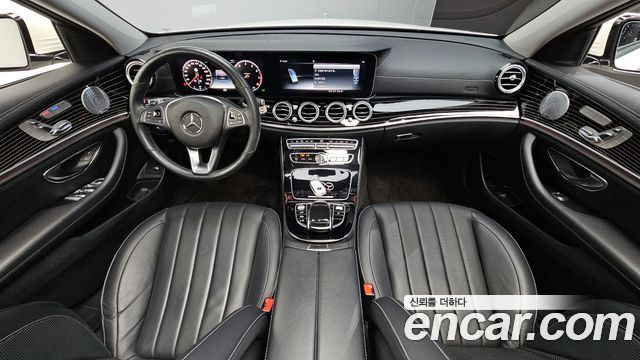 Mercedes-Benz E-Class 2018 — photo 7