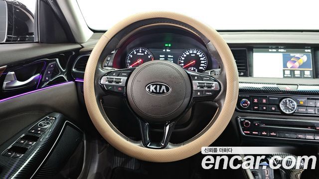 Kia K7 2016 — photo 13