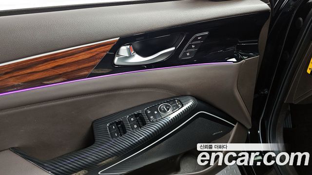 Kia K7 2016 — photo 17