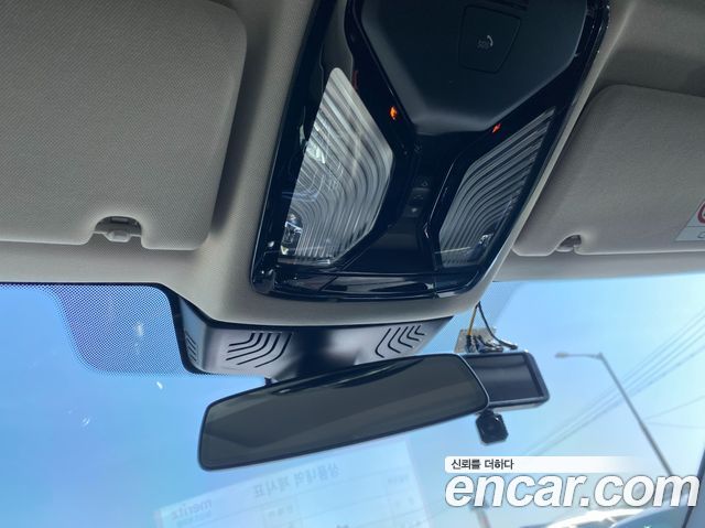 BMW 5-Series 2020 — photo 12