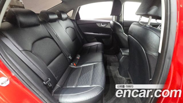 Kia K3 2019 — photo 12