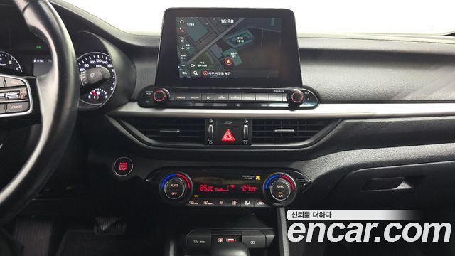 Kia K3 2019 — photo 14