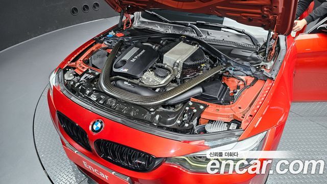 BMW M4 2018 — photo 6