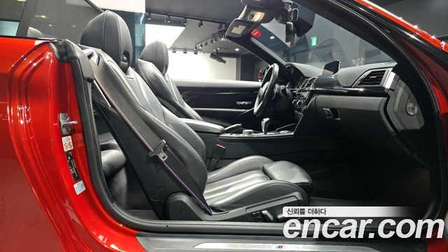 BMW M4 2018 — photo 11