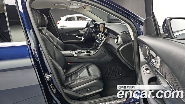 Mercedes-Benz GLC-Class 2019 — photo 10