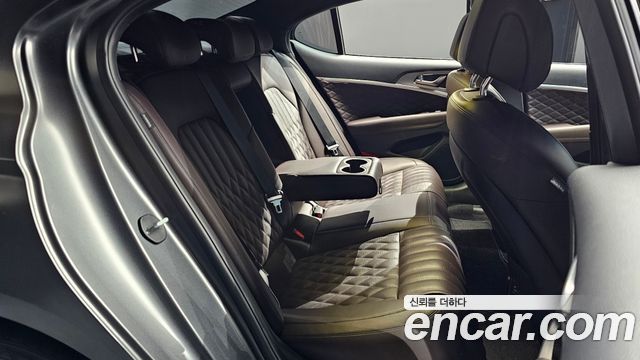 Genesis G70 2021 — photo 12