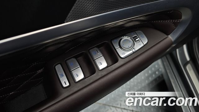 Genesis G70 2021 — photo 16