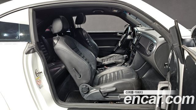 Volkswagen Beatle 2015 — photo 10